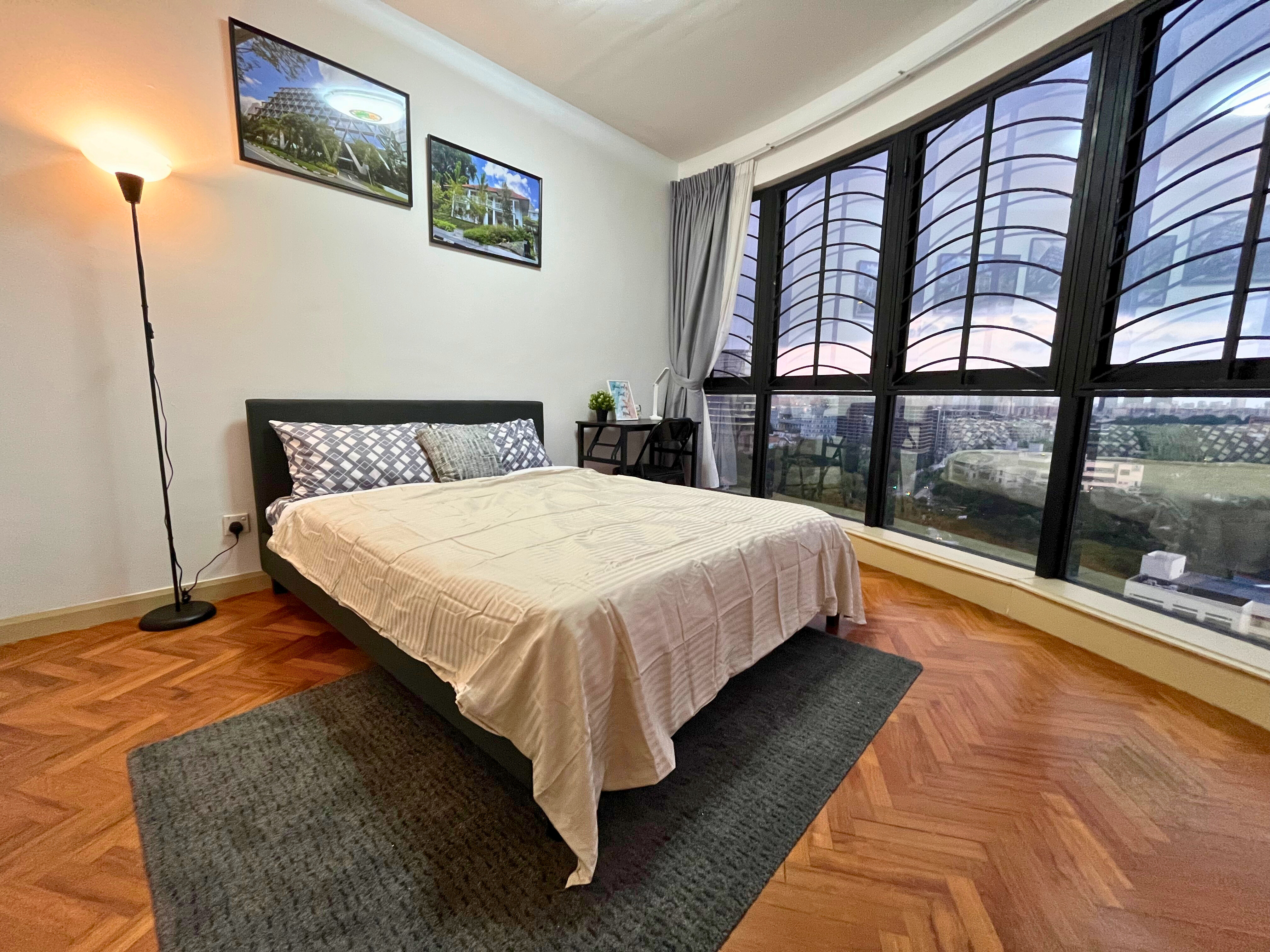 Master Bedroom Rental Singapore - Heritage View Dover